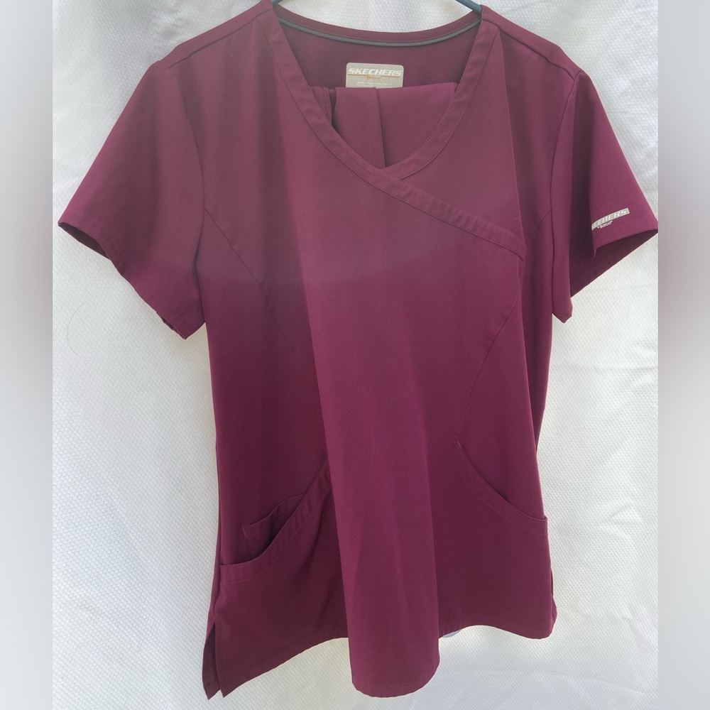 Skechers Scrub Set (new w/o tags)